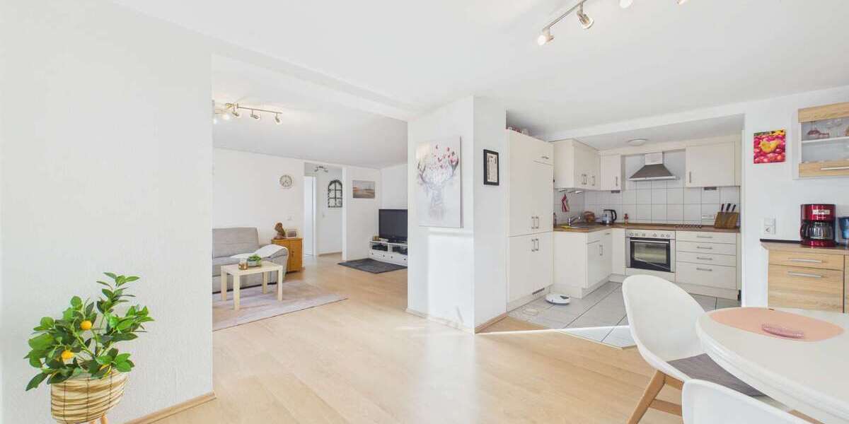 Etagenwohnung Bad Dürrheim - 3.5 Zimmer, 73 m&sup2;, 235.000&euro; | Angebot:25895584