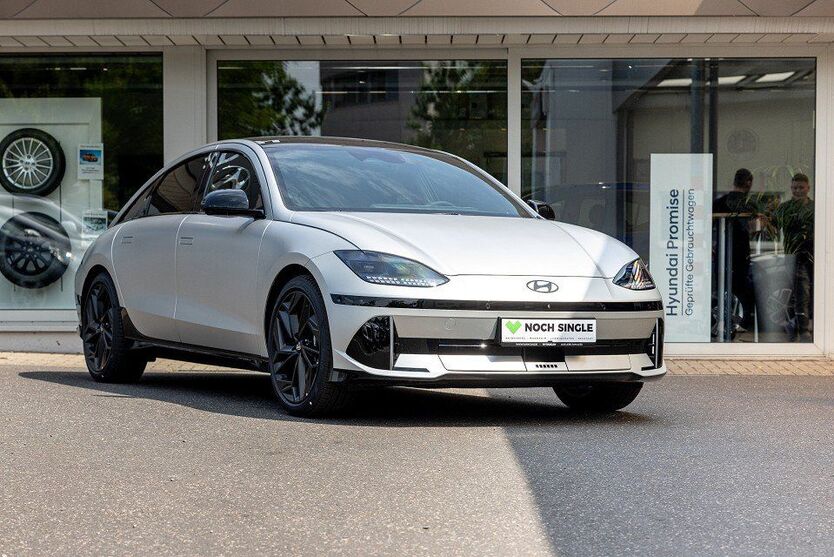 IONIQ 6