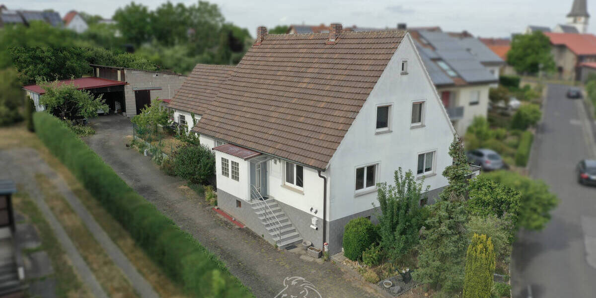 Einfamilienhaus Großeibstadt - 7 Zimmer, 155 m&sup2;, 287.000&euro; | Angebot:25665417