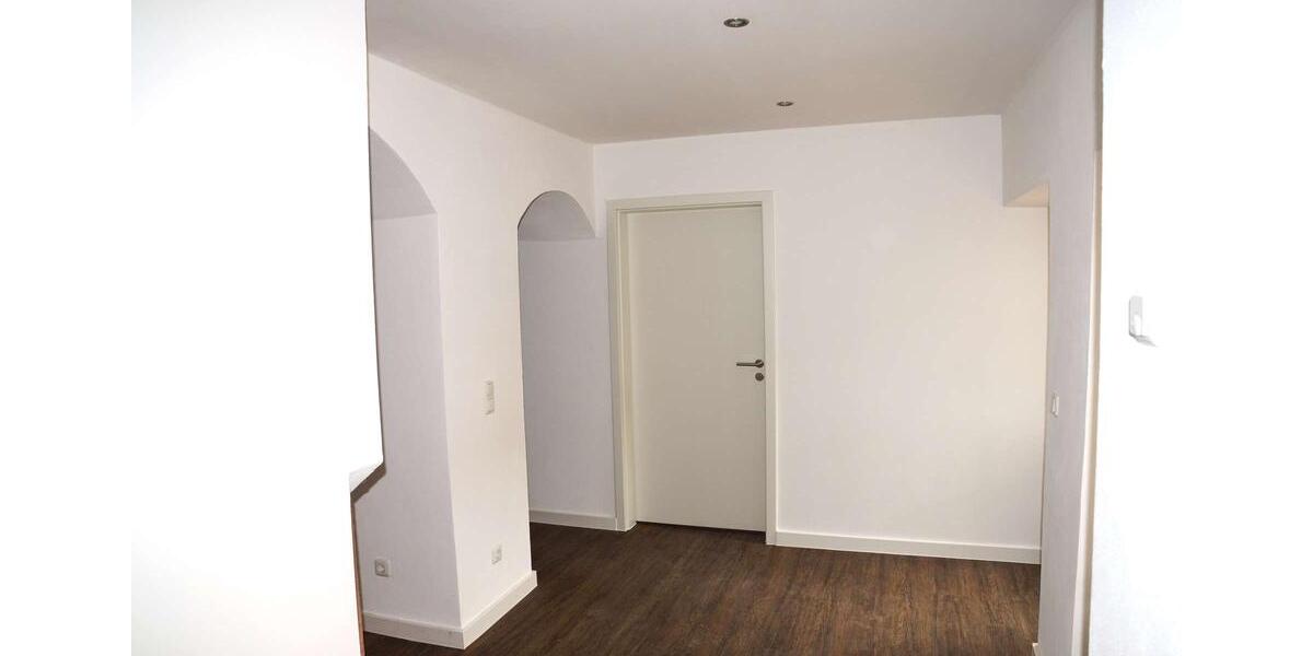 Erdgeschoßwohnung Grimma - 3 Zimmer, 93 m&sup2;, 800&euro; | Angebot:26662898