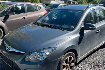 Hyundai i30 220.000 km 999 &euro; Wiesbaden 65197