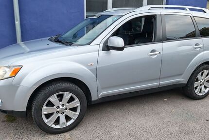 Mitsubishi Outlander 200.000 km 3.499 &euro; Berlin 13405