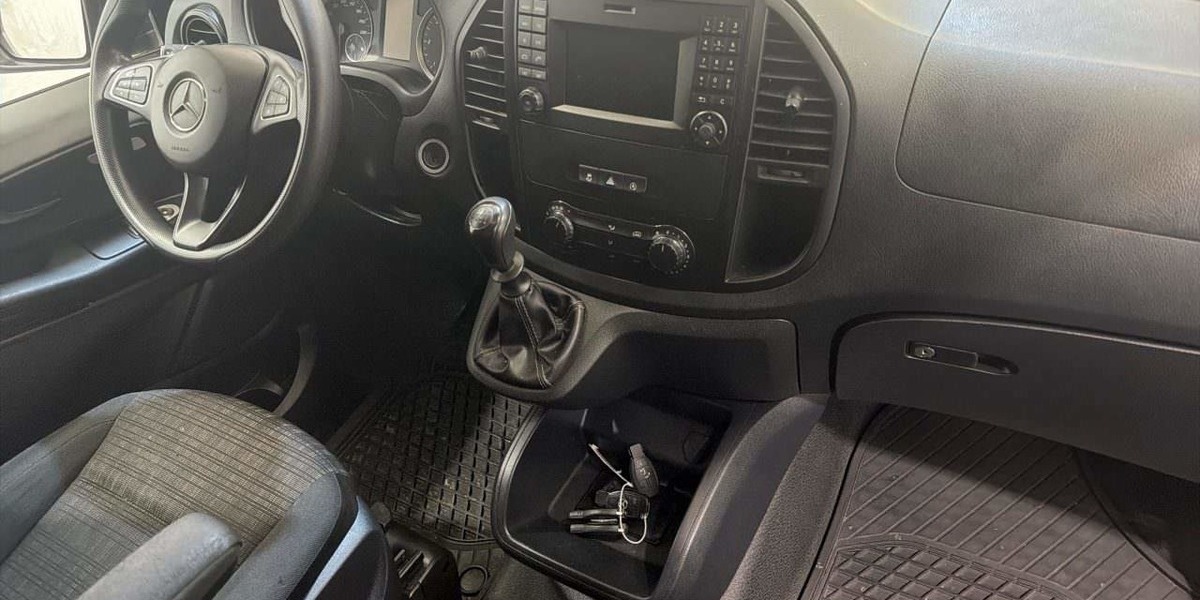 Mercedes-Benz Vito 114CDI 1.HD EXTRALANG REGAL/NAV/SHZ/KAM/GRA 110.906 km 19.490 &euro; Hatten 26209