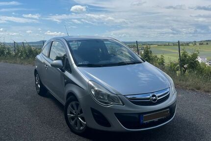 Opel Corsa 109.000 km 4.150 &euro; Untergruppenbach 74199
