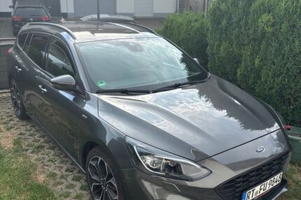 Ford Focus 90.000 km 19.790 &euro; Pliezhausen 72124