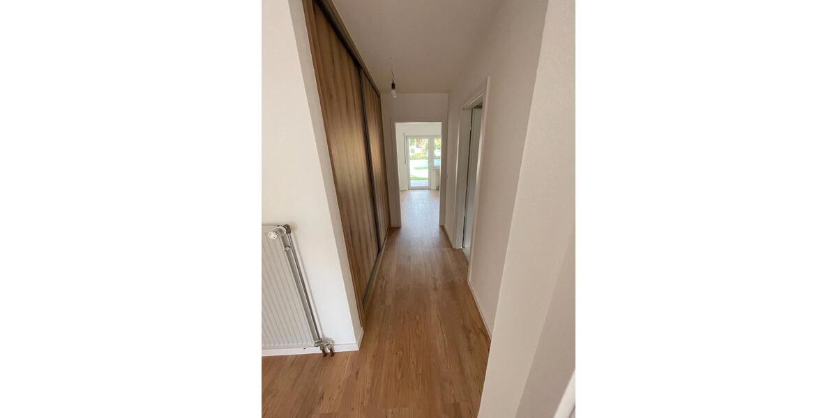 Erdgeschoßwohnung Neuenstein - 4 Zimmer, 100 m&sup2;, 1.050&euro; | Angebot:26350156