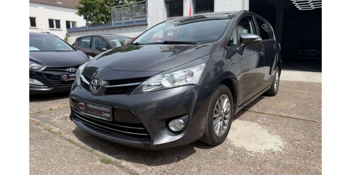 Toyota Verso 122.000 km 9.990 &euro; Lage 32791