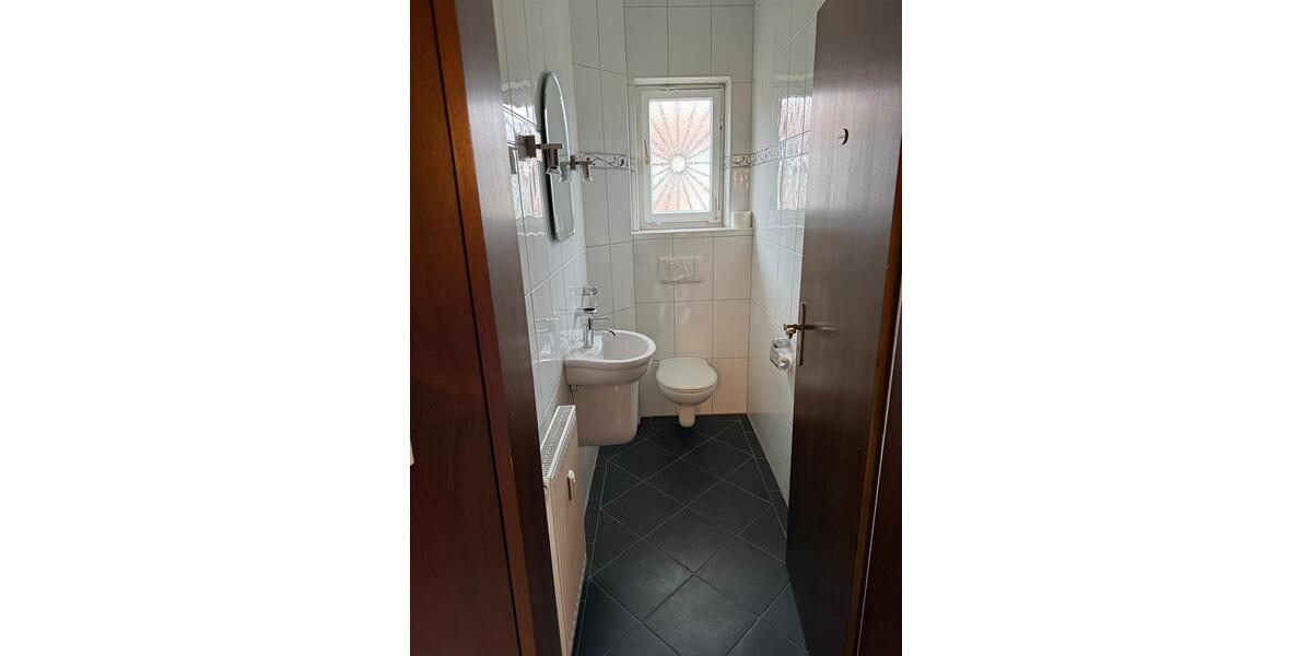 Villa Lohne (Oldenburg) - 9 Zimmer, 300 m&sup2;, 820.000&euro; | Angebot:26745362