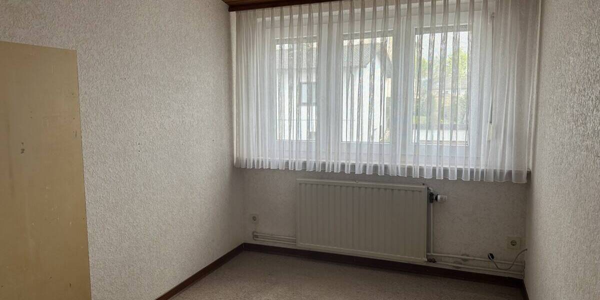 Einfamilienhaus Idar-Oberstein Oberstein - 5 Zimmer, 104 m&sup2;, 220.000&euro; | Angebot:26452677