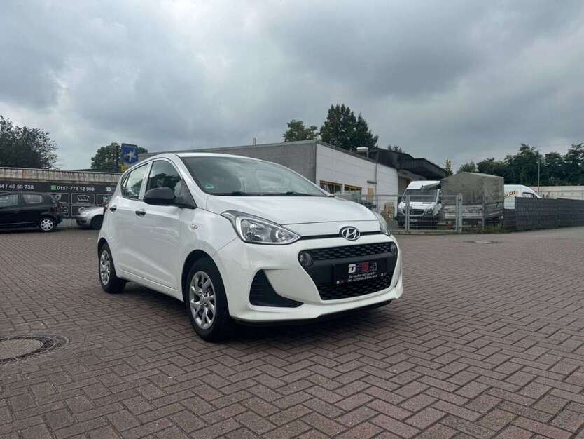 i10