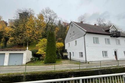 Haus Dingolfing - 10 Zimmer, 260 m&sup2;, 1.500&euro; | Angebot:25523082
