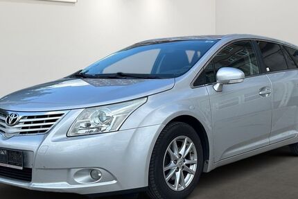 Toyota Avensis 216.410 km 4.299 &euro; Berlin 12681