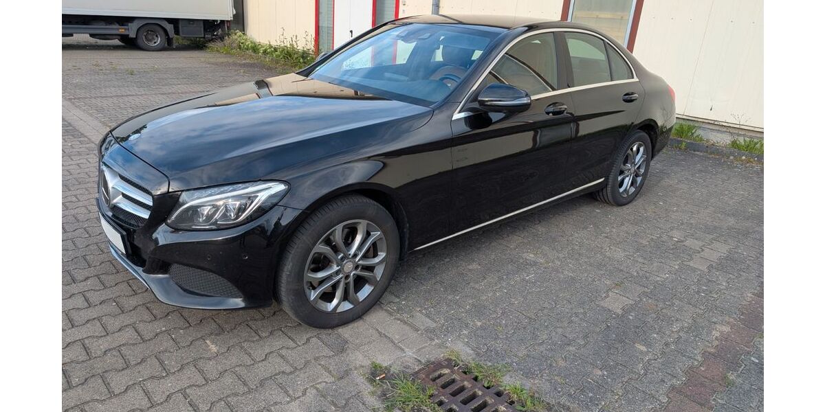 Mercedes-Benz C 250 246.000 km 16.100 &euro; Magdeburg 39124