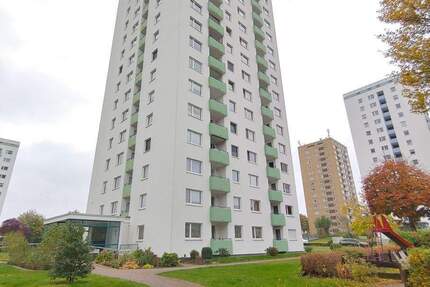 Moderne 2 Zimmer-Wohnung mit Loggia und PKW-Stellplatz in 23560 Lübeck, Moislinger Mühlenweg 2 zimmer