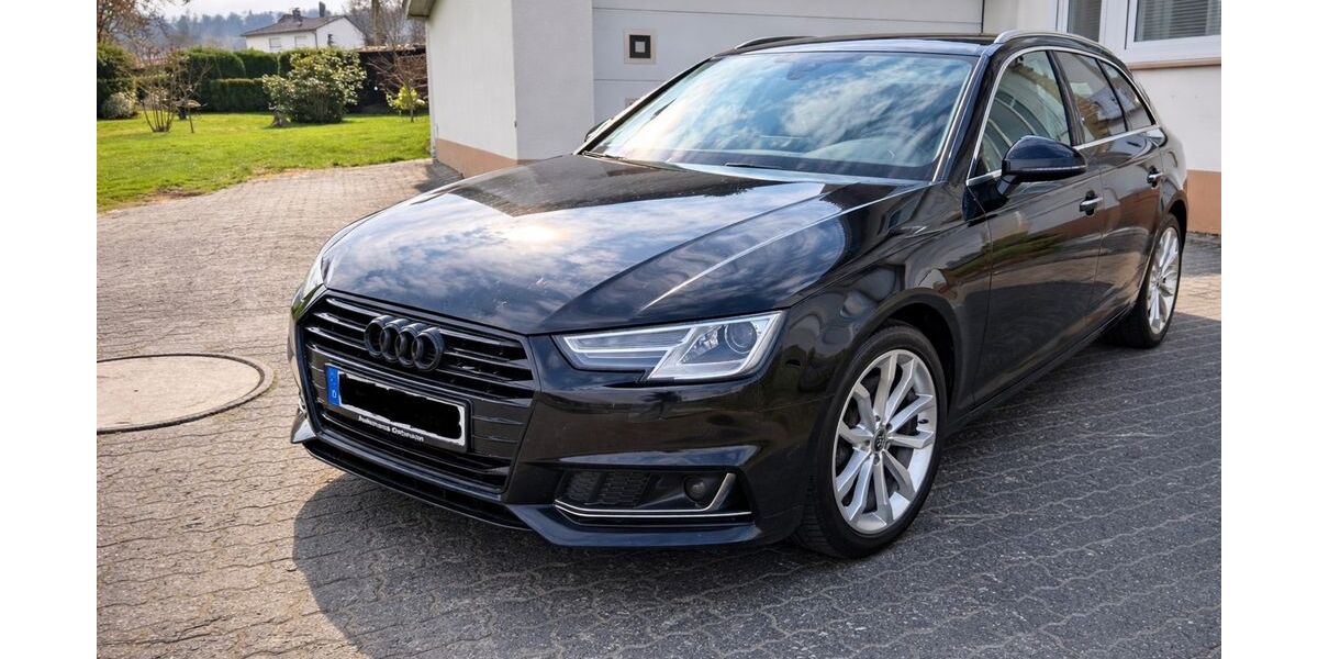 Audi A4 89.000 km 22.999 &euro; Frielendorf 34621