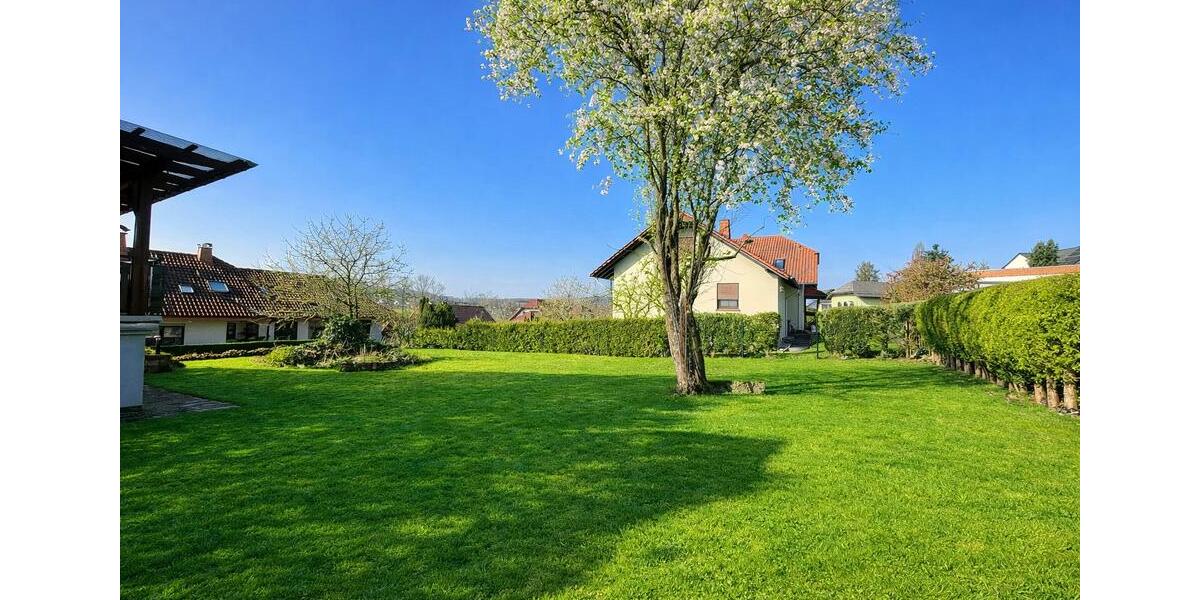 Etagenwohnung Flieden - 4 Zimmer, 145 m&sup2;, 1.200&euro; | Angebot:26024529