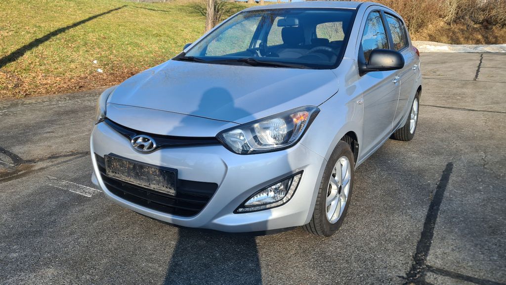 Hyundai i20 92.500 km 5.100 &euro; Chemnitz 09125