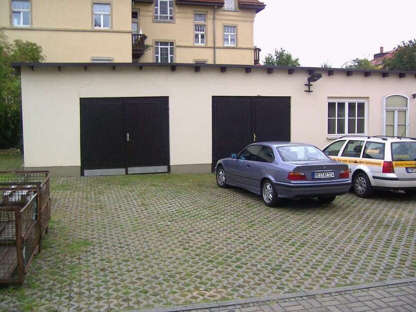 Halle in Dresden 2.850 € 570 m²