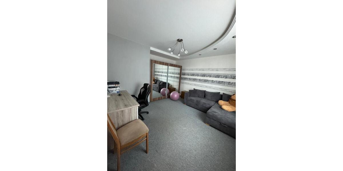 Einfamilienhaus Lebach - 9 Zimmer, 335 m&sup2;, 349.900&euro; | Angebot:27010142