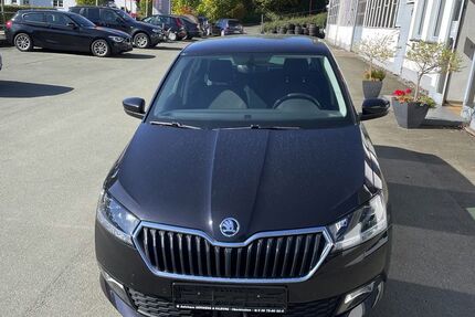 Skoda Fabia 71.652 km 11.490 € Schmallenberg 57392
