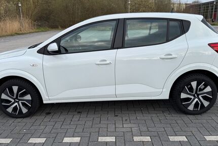 Dacia Sandero 30.000 km 14.500 &euro; Bad Bentheim 48455