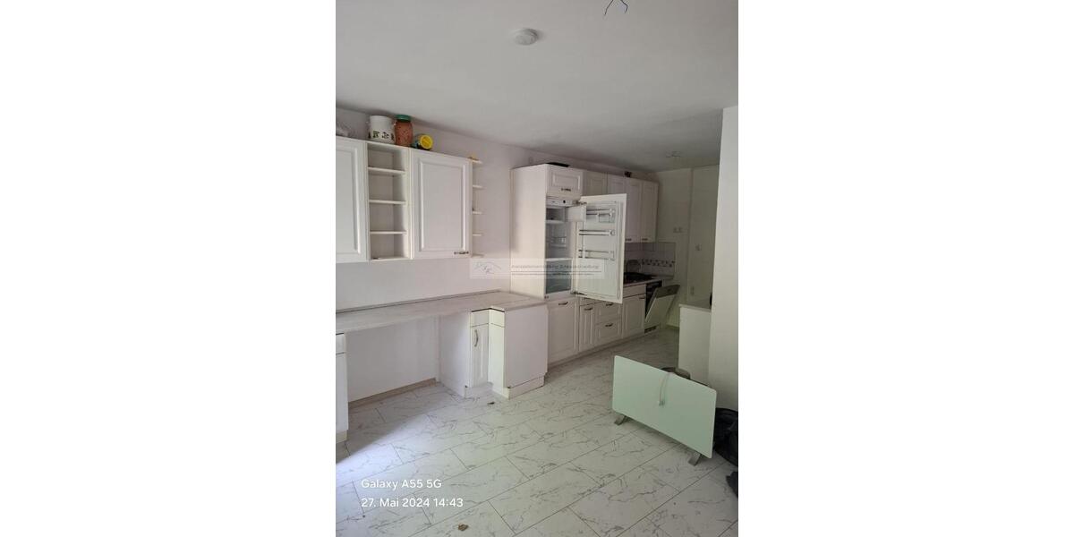 Einfamilienhaus Schirnding - 7 Zimmer, 220 m&sup2;, 1.300&euro; | Angebot:26544388