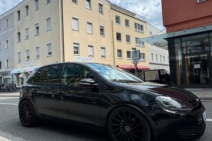 VW Golf 216.000 km 6.000 € Rosenheim 83022