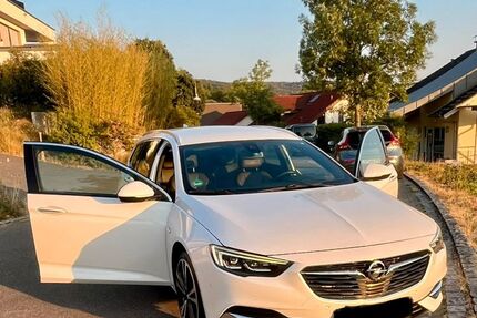 Opel Insignia 97.800 km 15.900 &euro; Lörrach 79540