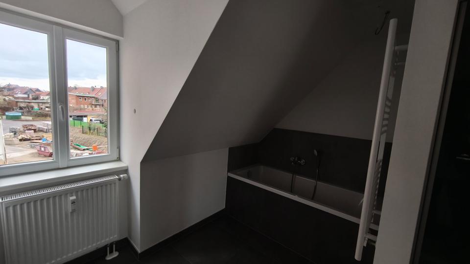 Dachgeschoßwohnung Burg - 3 Zimmer, 89 m&sup2;, 623&euro; | Angebot:26146127