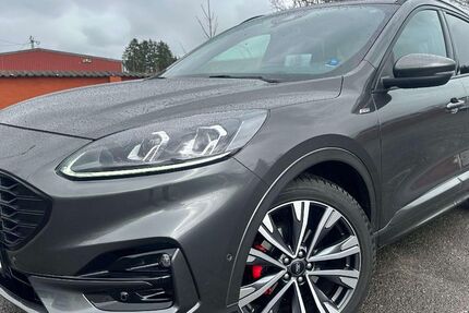 Ford Kuga 45.563 km 21.790 &euro; Neumünster 24536