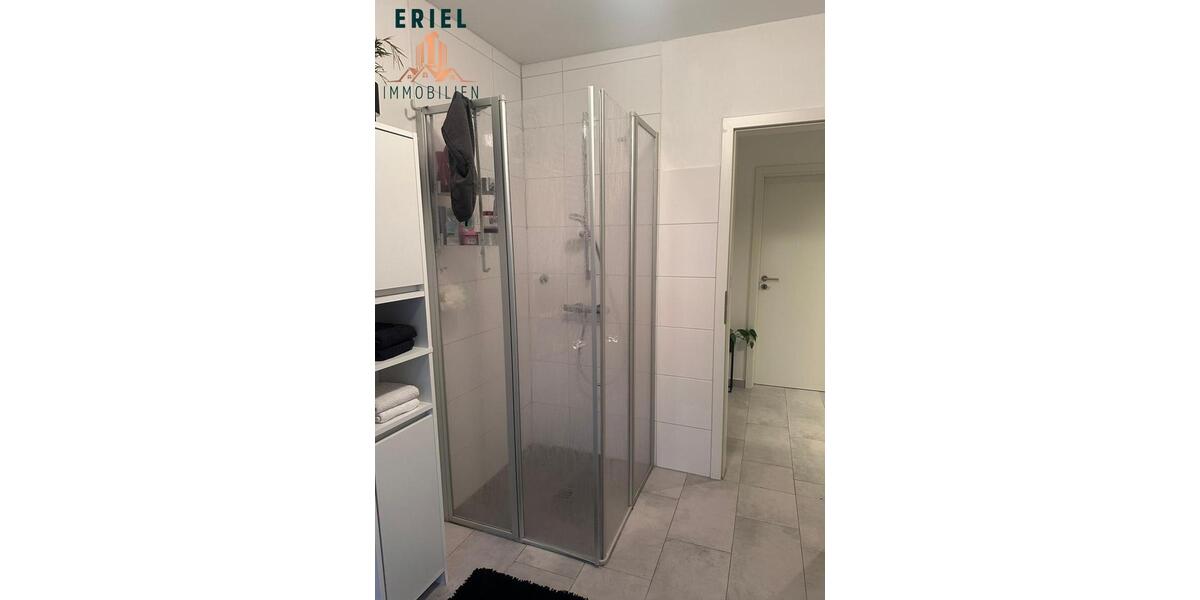 Moderne 3-Zimmer-Dachgeschoss-Wohnung inkl. neuer Einbauküche in Moormerland zur Vermietung !! 3 zimmer