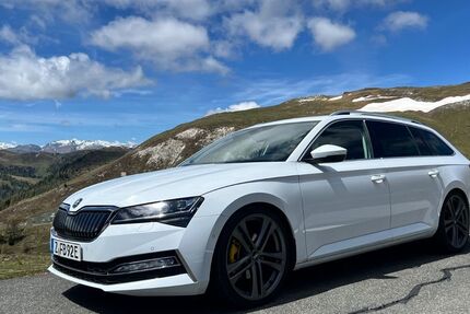 Skoda Superb 63.000 km 27.000 &euro; Zwickau 08064