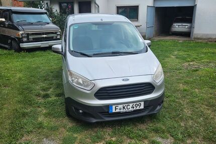 Ford Transit Courier 166.000 km 5.900 &euro; Frankfurt am Main 60311