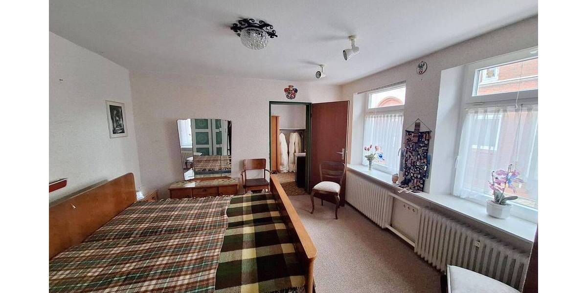 Einfamilienhaus Meldorf - 8 Zimmer, 150 m&sup2;, 299.000&euro; | Angebot:26434004