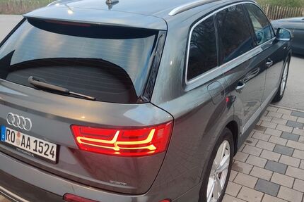 Audi Q7 215.427 km 22.950 &euro; Bad Endorf 83093