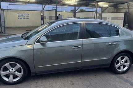 VW Passat 293.000 km 2.300 &euro; Regensburg 93053