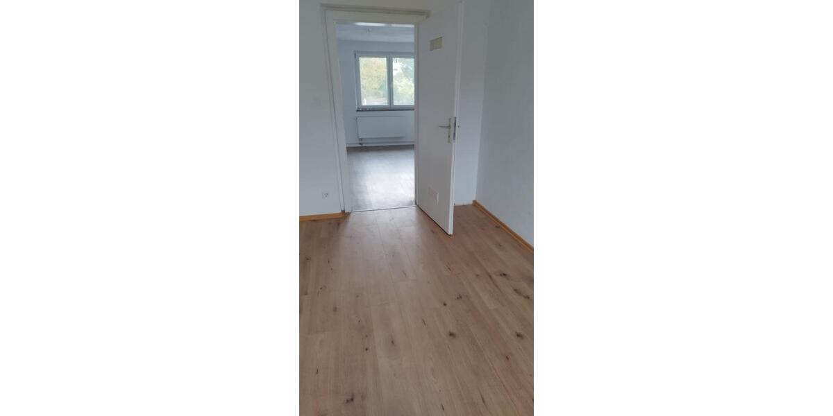 Etagenwohnung Helmbrechts - 2 Zimmer, 43 m&sup2;, 250&euro; | Angebot:24781862