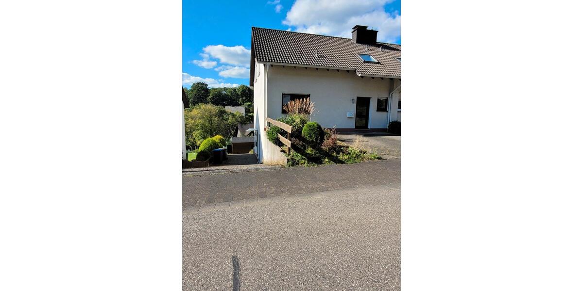 Doppelhaushälfte Siegen Kaan-Marienborn - 6 Zimmer, 147 m&sup2;, 495.000&euro; | Angebot:26122091
