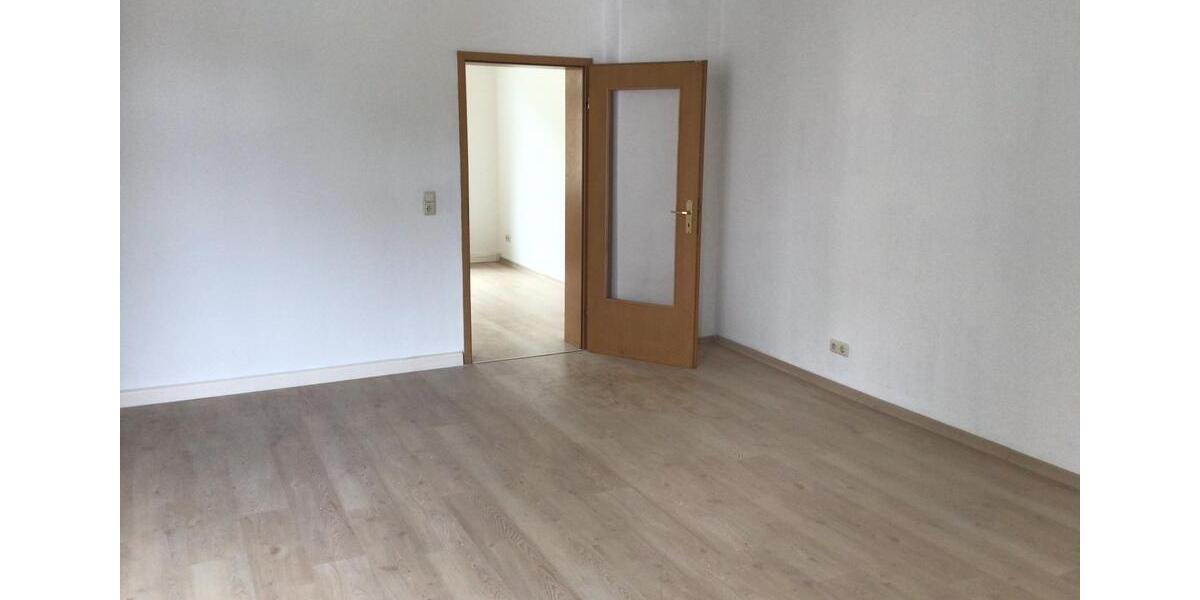Etagenwohnung Aue-Bad Schlema Bad Schlema - 3 Zimmer, 101 m&sup2;, 400&euro; | Angebot:26089881