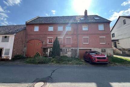 Haus zum Kaufen in Witzenhausen 149.000 € 234 m²