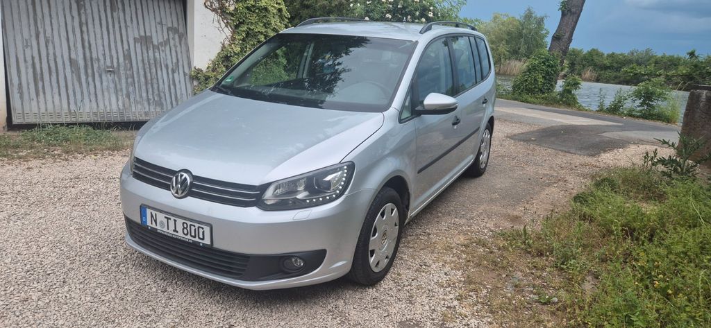 VW Touran 283.000 km 4.950 &euro; Fürth 90763