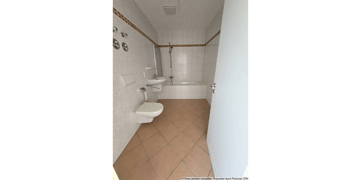 Etagenwohnung Chemnitz Kaßberg - 3 Zimmer, 85 m&sup2;, 140.000&euro; | Angebot:26694514