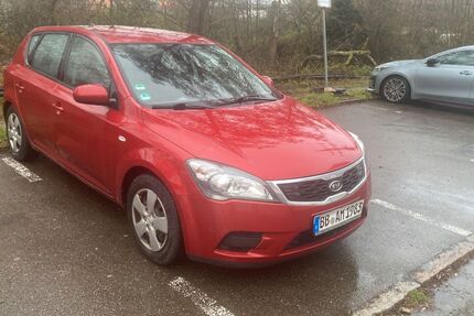 Kia ceed / Ceed 160.000 km 2.000 &euro; Renningen 71272