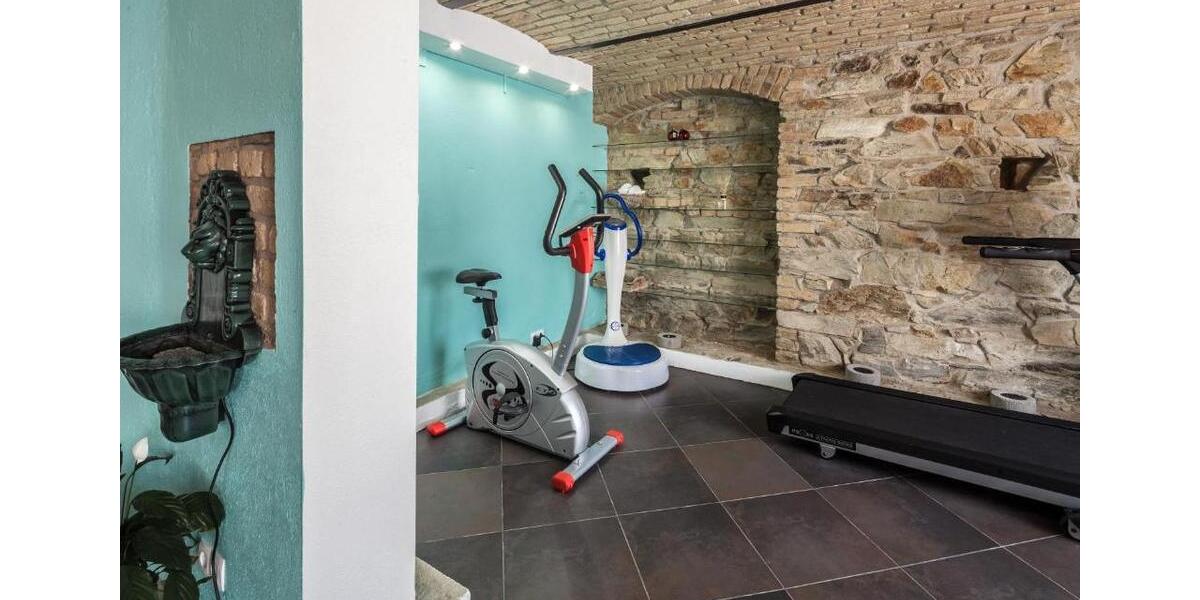 Mehrfamilienhaus, Wohnhaus Wiesbaden Bierstadt - 23 Zimmer, 262 m&sup2;, 750.000&euro; | Angebot:27278207