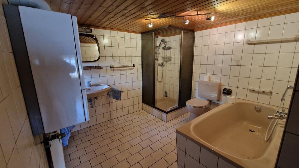Bauernhaus, Landhaus Nettersheim - 7 Zimmer, 89 m&sup2;, 220.000&euro; | Angebot:27157925