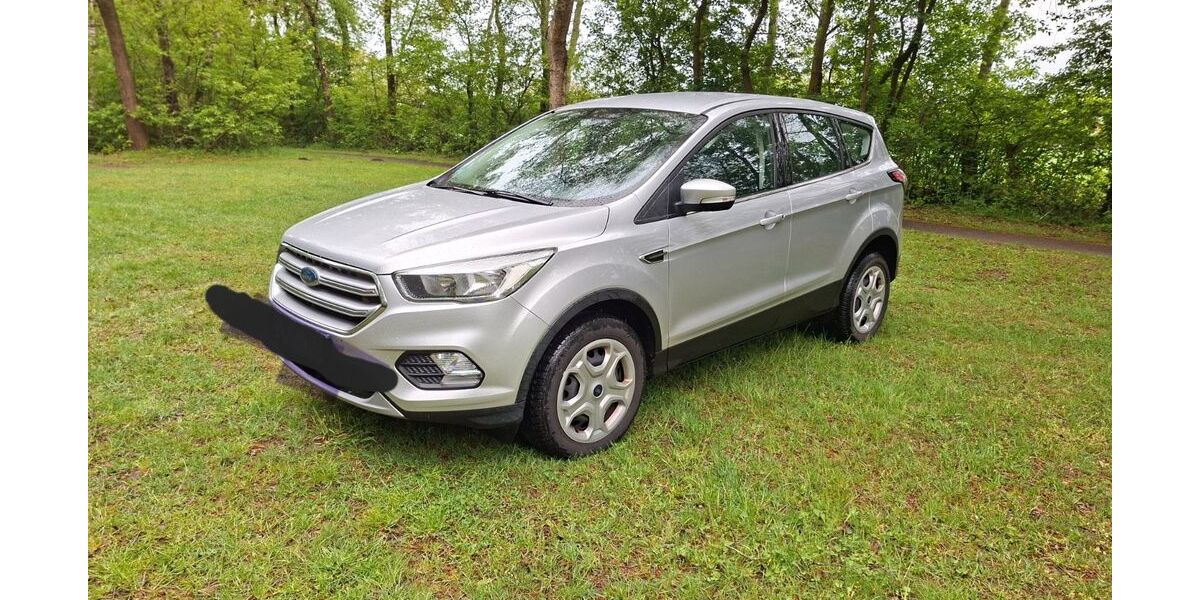 Ford Kuga 124.000 km 9.800 &euro; Molbergen 49696