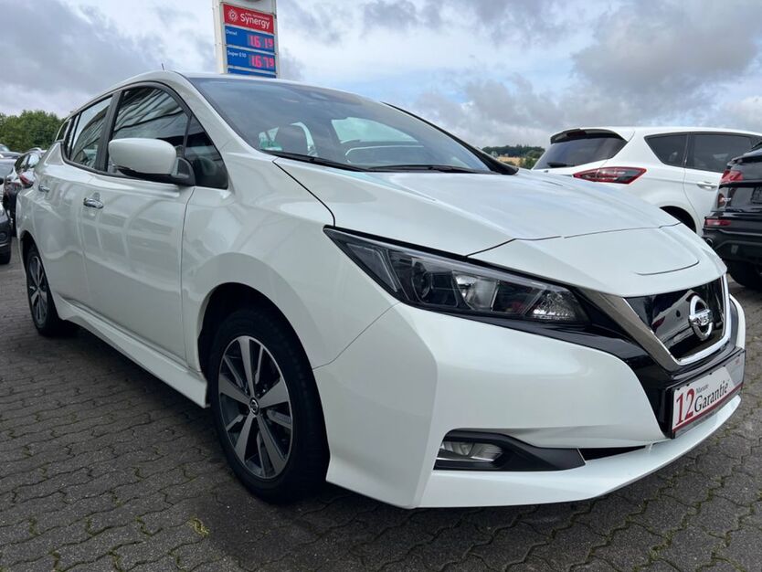 Nissan Leaf 24.780 km 14.499 € Morbach 54497