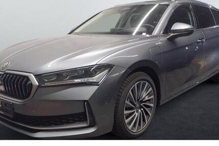 Skoda Superb 19.900 km 49.690 € Bensheim 64625