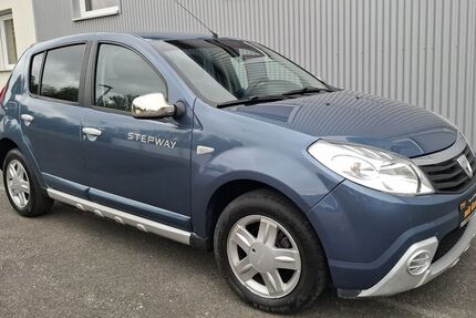 Dacia Sandero 158.000 km 3.950 &euro; Derenburg 38895