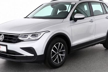 VW Tiguan 50.000 km 27.880 &euro; Schönefeld 12529